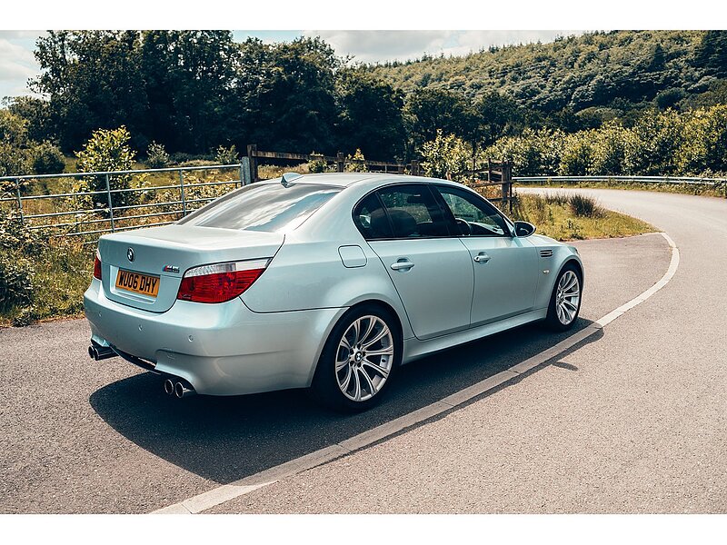 BMW M5 5.0 V10 SMG Euro 4 4dr