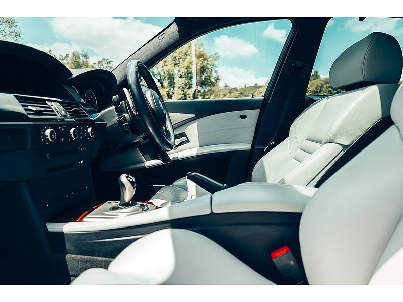 BMW M5 5.0 V10 SMG Euro 4 4dr