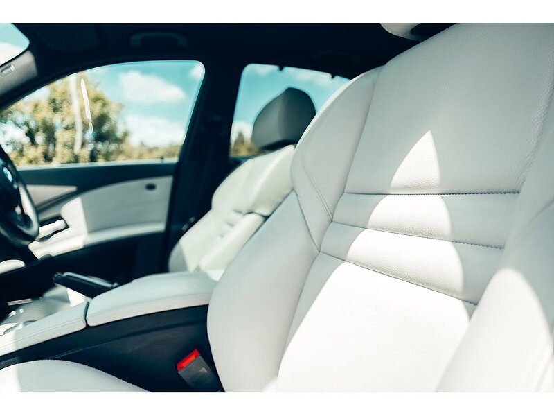 BMW M5 5.0 V10 SMG Euro 4 4dr