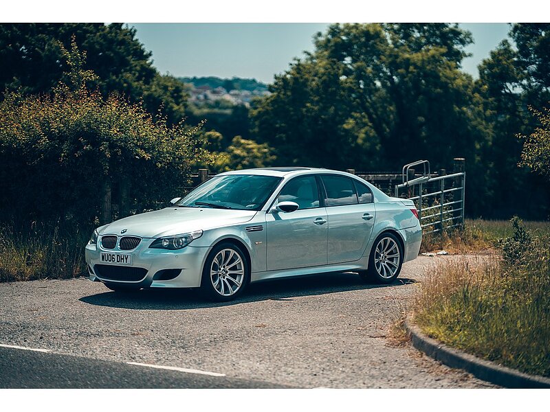 BMW M5 5.0 V10 SMG Euro 4 4dr