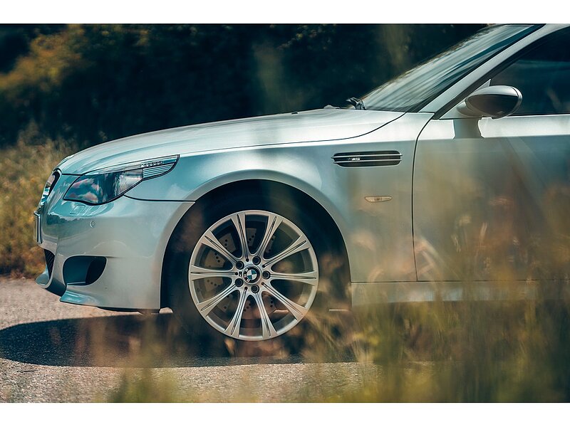 BMW M5 5.0 V10 SMG Euro 4 4dr