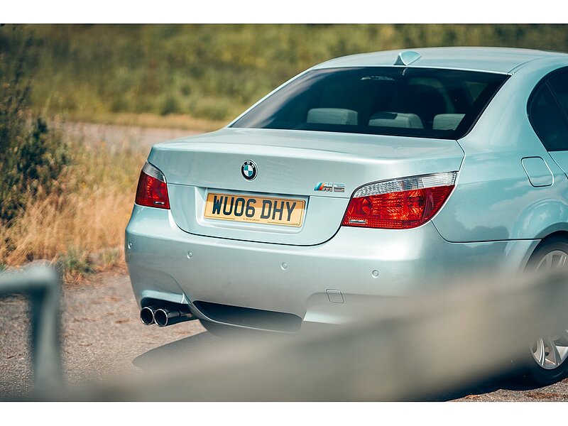 BMW M5 5.0 V10 SMG Euro 4 4dr