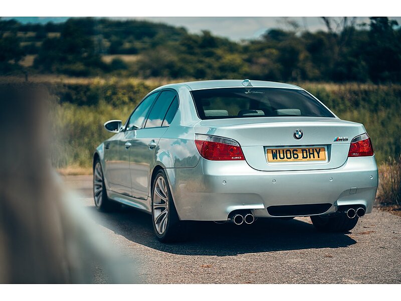 BMW M5 5.0 V10 SMG Euro 4 4dr