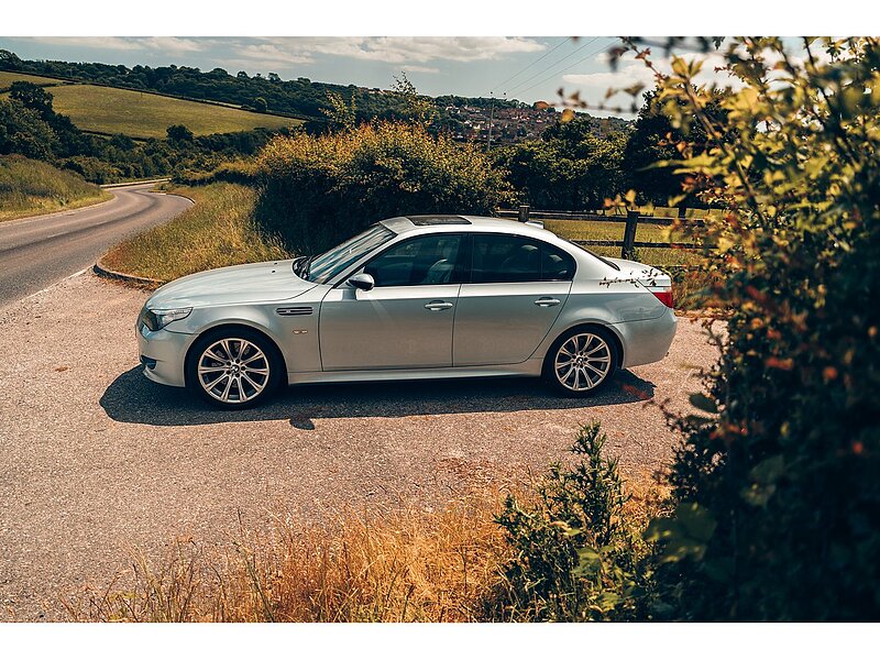 BMW M5 5.0 V10 SMG Euro 4 4dr