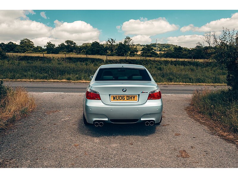 BMW M5 5.0 V10 SMG Euro 4 4dr
