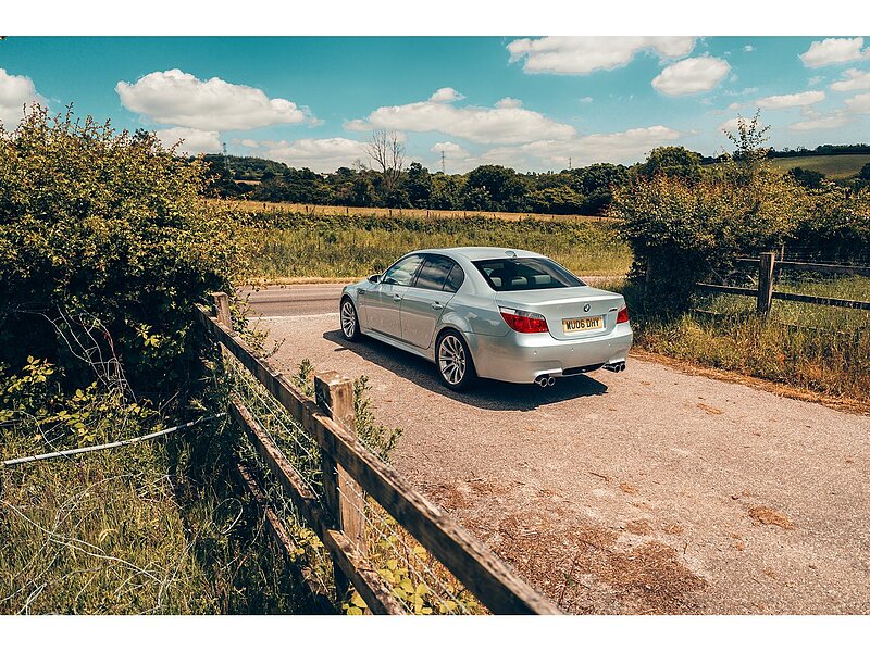 BMW M5 5.0 V10 SMG Euro 4 4dr