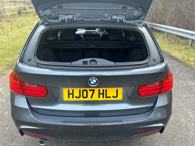BMW 2.0 320d M Sport Touring 5dr Diesel Auto xDrive Euro 5 (s/s) (184 ps)