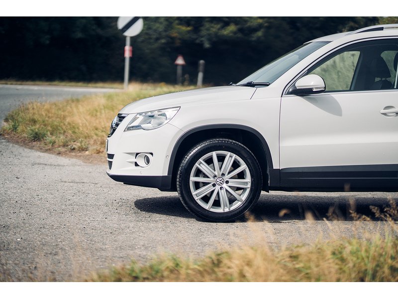 Volkswagen 2.0 TDI Sport SUV 5dr Diesel Manual 4WD Euro 5 (140 ps)