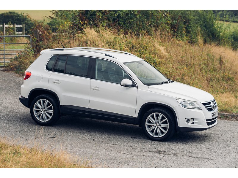 Volkswagen 2.0 TDI Sport SUV 5dr Diesel Manual 4WD Euro 5 (140 ps)