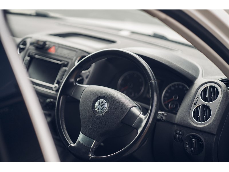 Volkswagen 2.0 TDI Sport SUV 5dr Diesel Manual 4WD Euro 5 (140 ps)