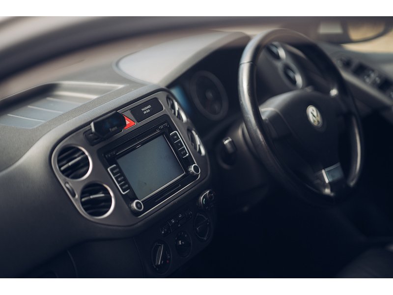 Volkswagen 2.0 TDI Sport SUV 5dr Diesel Manual 4WD Euro 5 (140 ps)