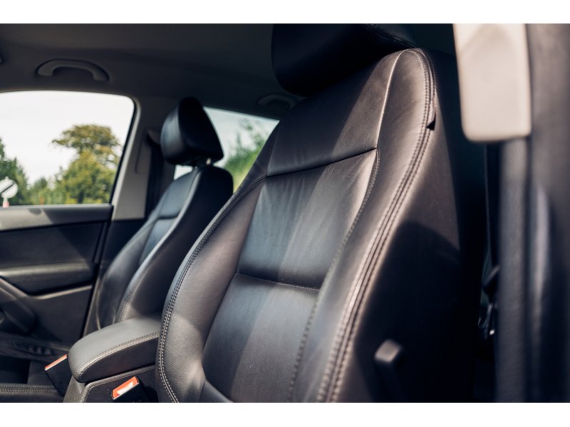 Volkswagen 2.0 TDI Sport SUV 5dr Diesel Manual 4WD Euro 5 (140 ps)