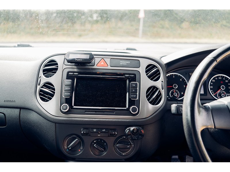 Volkswagen 2.0 TDI Sport SUV 5dr Diesel Manual 4WD Euro 5 (140 ps)