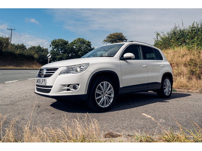 Volkswagen 2.0 TDI Sport SUV 5dr Diesel Manual 4WD Euro 5 (140 ps)