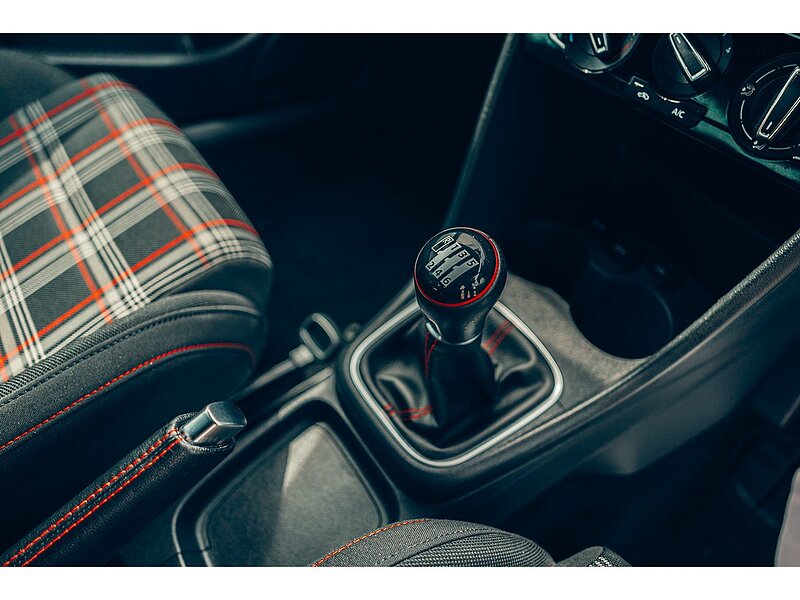 Volkswagen 1.8 TSI BlueMotion Tech GTI Hatchback 3dr Petrol Manual Euro 6 (s/s) (192 ps)