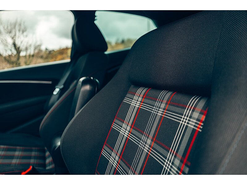 Volkswagen 1.8 TSI BlueMotion Tech GTI Hatchback 3dr Petrol Manual Euro 6 (s/s) (192 ps)