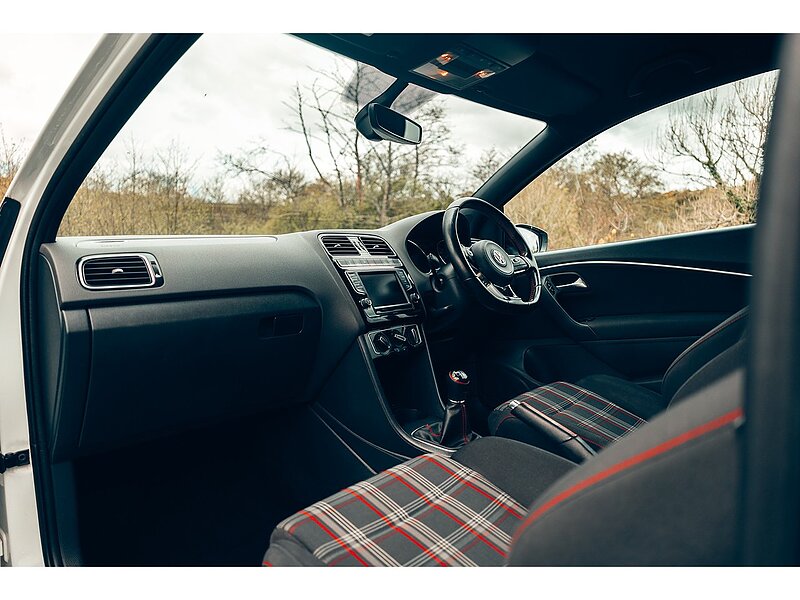 Volkswagen 1.8 TSI BlueMotion Tech GTI Hatchback 3dr Petrol Manual Euro 6 (s/s) (192 ps)