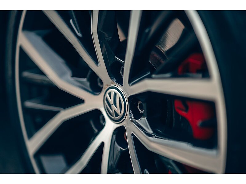 Volkswagen 1.8 TSI BlueMotion Tech GTI Hatchback 3dr Petrol Manual Euro 6 (s/s) (192 ps)