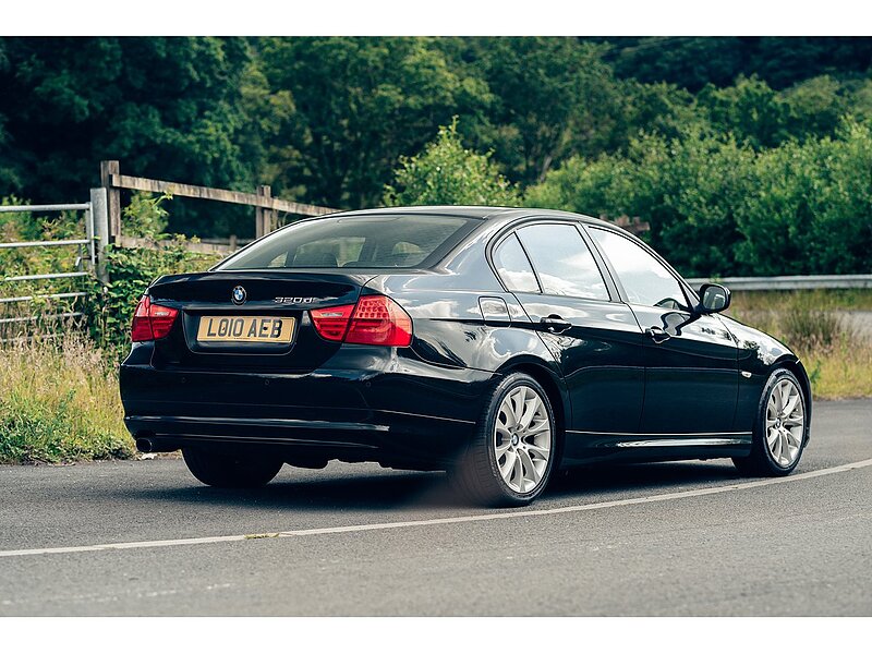 BMW 2.0 320d ED EfficientDynamics Saloon 4dr Diesel Manual Euro 5 (s/s) (163 ps)