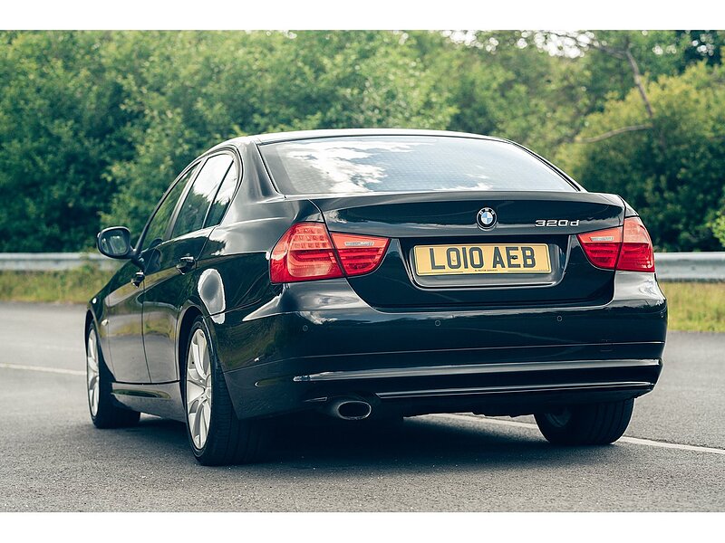 BMW 2.0 320d ED EfficientDynamics Saloon 4dr Diesel Manual Euro 5 (s/s) (163 ps)