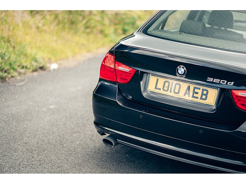 BMW 2.0 320d ED EfficientDynamics Saloon 4dr Diesel Manual Euro 5 (s/s) (163 ps)