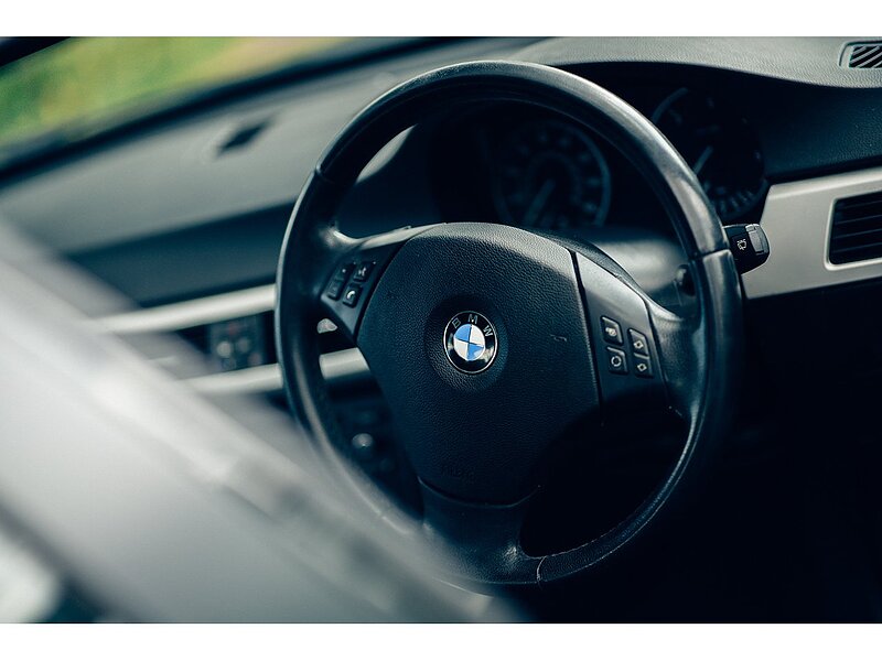 BMW 2.0 320d ED EfficientDynamics Saloon 4dr Diesel Manual Euro 5 (s/s) (163 ps)