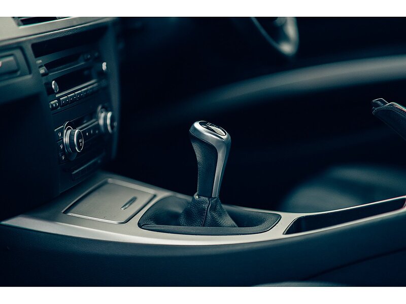 BMW 2.0 320d ED EfficientDynamics Saloon 4dr Diesel Manual Euro 5 (s/s) (163 ps)