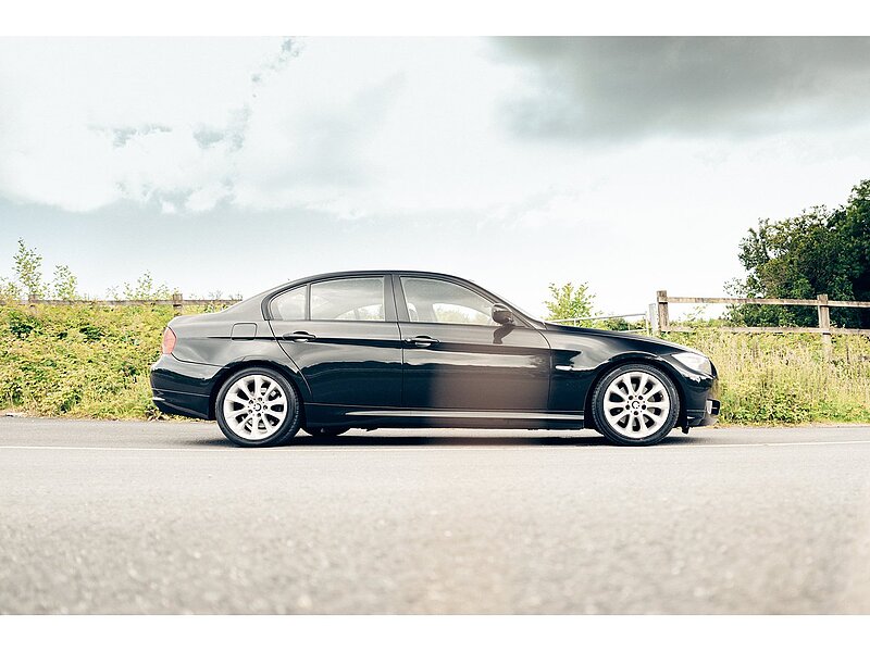 BMW 2.0 320d ED EfficientDynamics Saloon 4dr Diesel Manual Euro 5 (s/s) (163 ps)