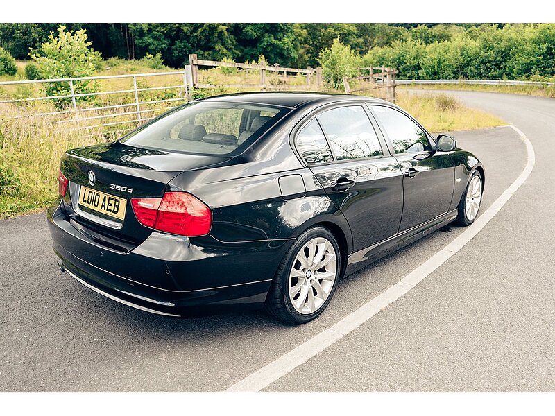 BMW 2.0 320d ED EfficientDynamics Saloon 4dr Diesel Manual Euro 5 (s/s) (163 ps)