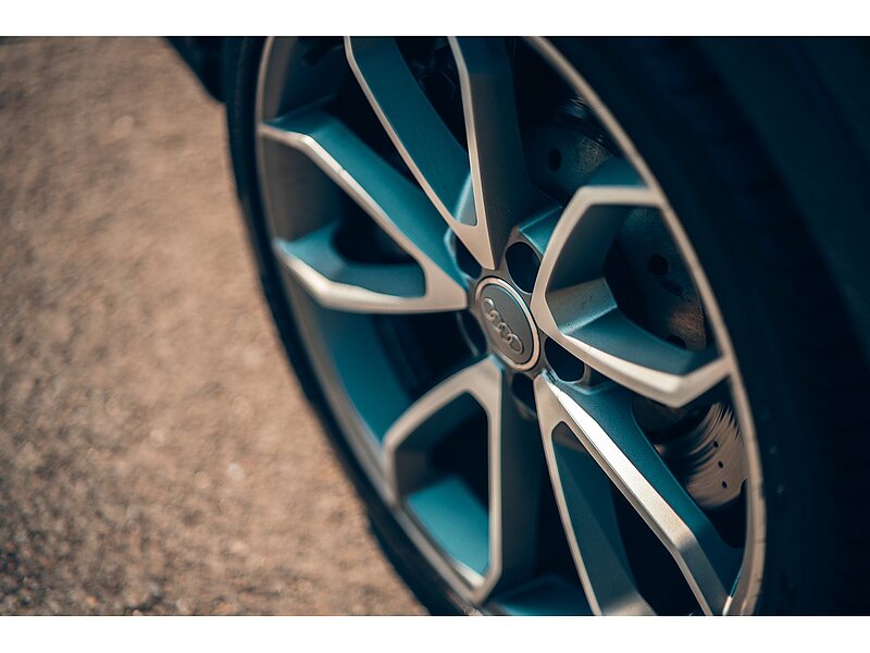 Audi 2.5 TFSI SUV 5dr Petrol S Tronic quattro Euro 5 (s/s) (310 ps)