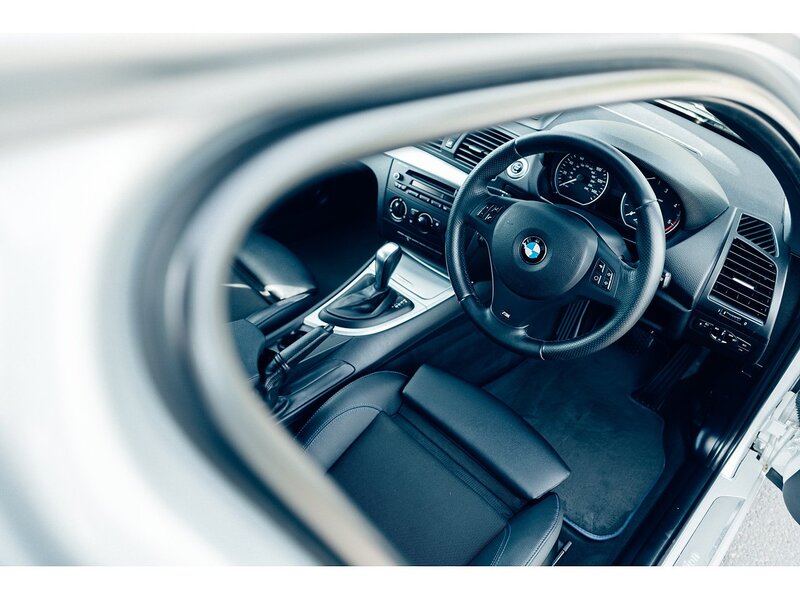 BMW 2.0 118d Performance Edition Hatchback 5dr Diesel Steptronic Euro 5 (143 ps)