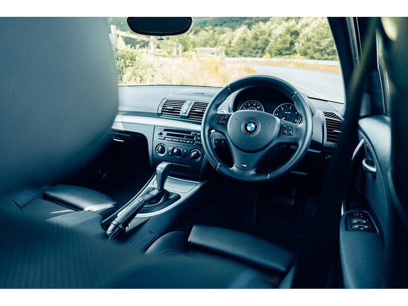 BMW 2.0 118d Performance Edition Hatchback 5dr Diesel Steptronic Euro 5 (143 ps)