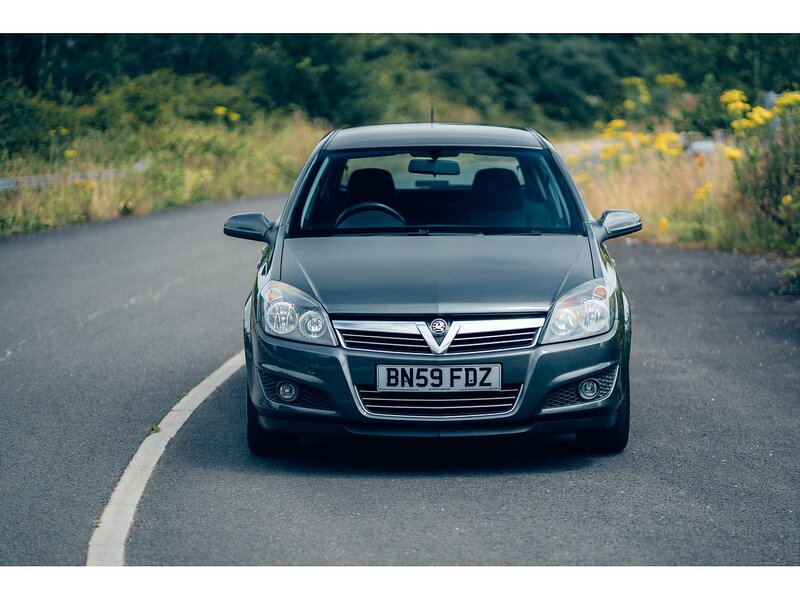 Vauxhall 1.4i 16v SXi Hatchback 5dr Petrol Manual (146 g/km, 89 bhp)