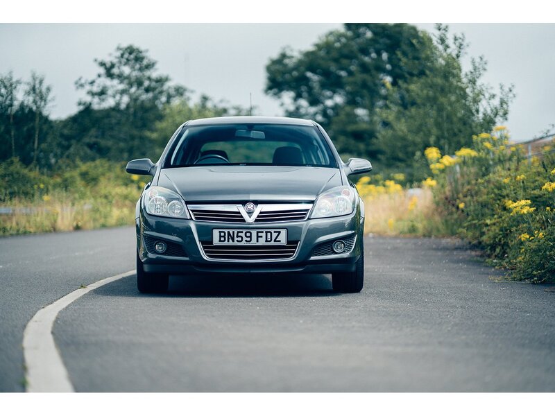 Vauxhall 1.4i 16v SXi Hatchback 5dr Petrol Manual (146 g/km, 89 bhp)