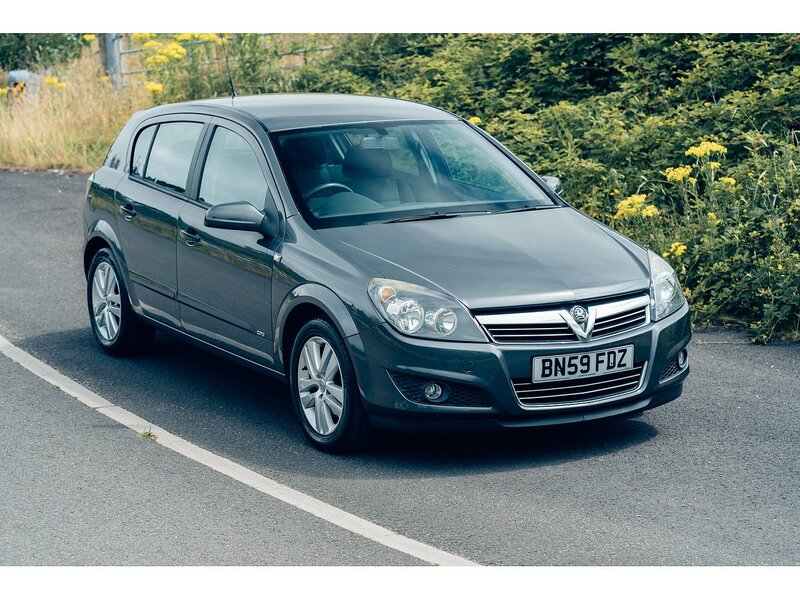 Vauxhall 1.4i 16v SXi Hatchback 5dr Petrol Manual (146 g/km, 89 bhp)