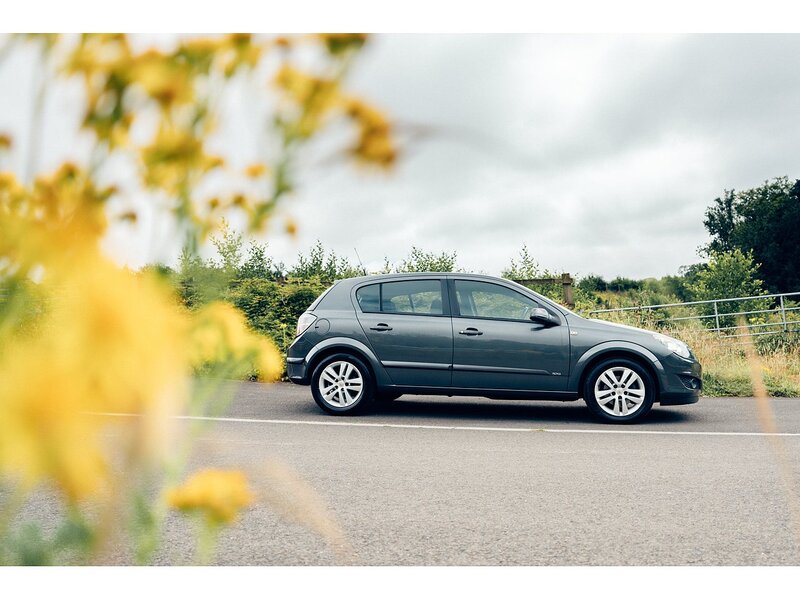 Vauxhall 1.4i 16v SXi Hatchback 5dr Petrol Manual (146 g/km, 89 bhp)