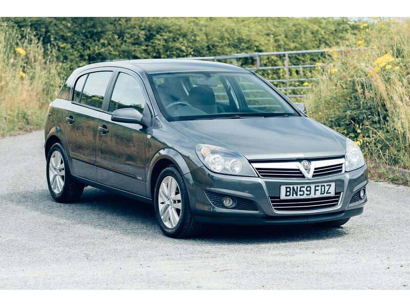 Vauxhall 1.4i 16v SXi Hatchback 5dr Petrol Manual (146 g/km, 89 bhp)