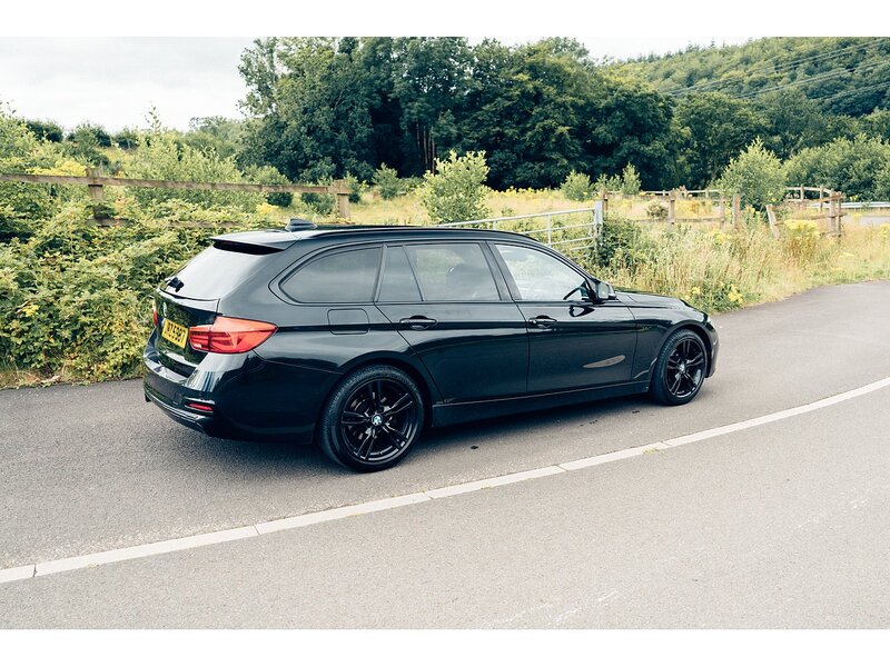 BMW 2.0 318d Sport Touring 5dr Diesel Manual Euro 6 (s/s) (150 ps)
