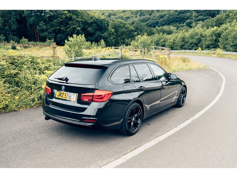 BMW 2.0 318d Sport Touring 5dr Diesel Manual Euro 6 (s/s) (150 ps)