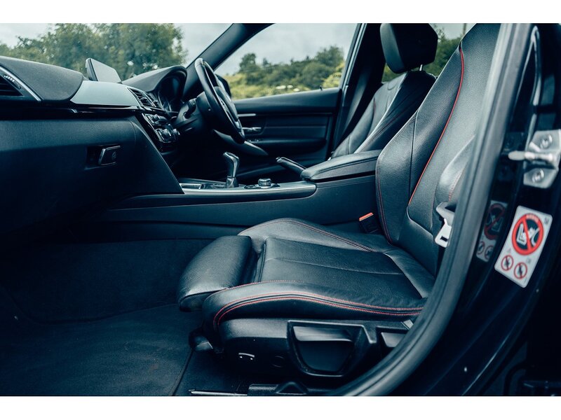 BMW 2.0 318d Sport Touring 5dr Diesel Manual Euro 6 (s/s) (150 ps)