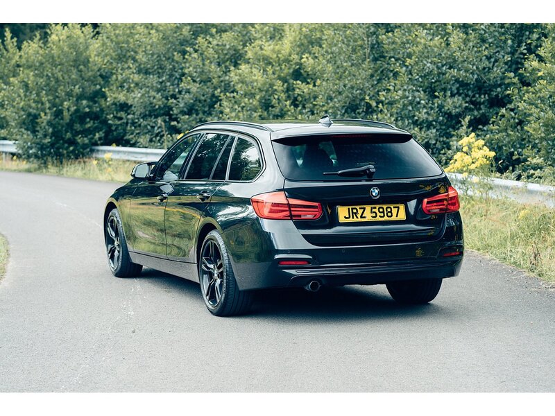 BMW 2.0 318d Sport Touring 5dr Diesel Manual Euro 6 (s/s) (150 ps)
