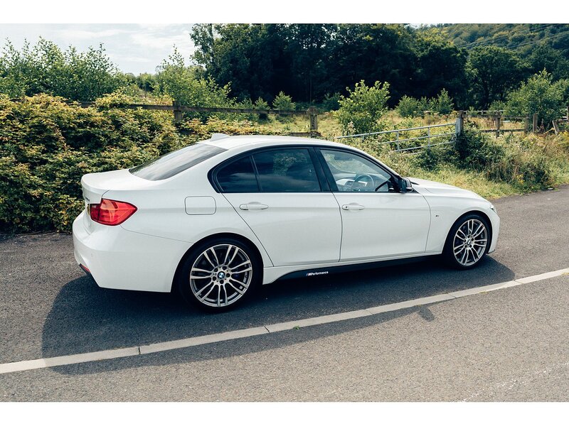 BMW 2.0 320d M Sport Saloon 4dr Diesel Auto Euro 6 (s/s) (190 ps)