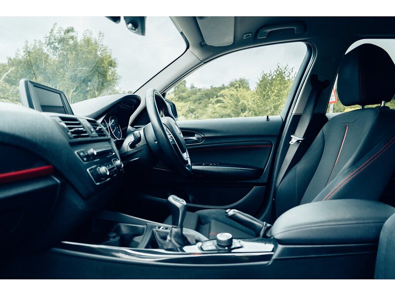 BMW 2.0 118d Sport Hatchback 5dr Diesel Manual Euro 5 (s/s) (143 ps)