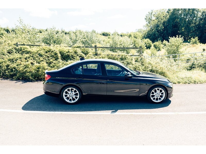 BMW 2.0 320d ED Plus Saloon 4dr Diesel Manual Euro 6 (s/s) (163 ps)