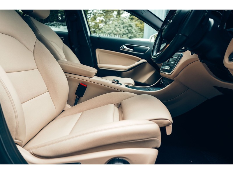 Mercedes-Benz 2.1 GLA200d SE (Executive) SUV 5dr Diesel 7G-DCT Euro 6 (s/s) (136 ps)