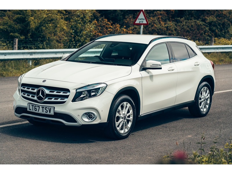 Mercedes-Benz 2.1 GLA200d SE (Executive) SUV 5dr Diesel 7G-DCT Euro 6 (s/s) (136 ps)