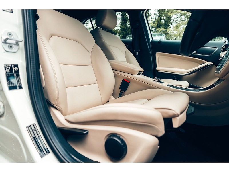 Mercedes-Benz 2.1 GLA200d SE (Executive) SUV 5dr Diesel 7G-DCT Euro 6 (s/s) (136 ps)