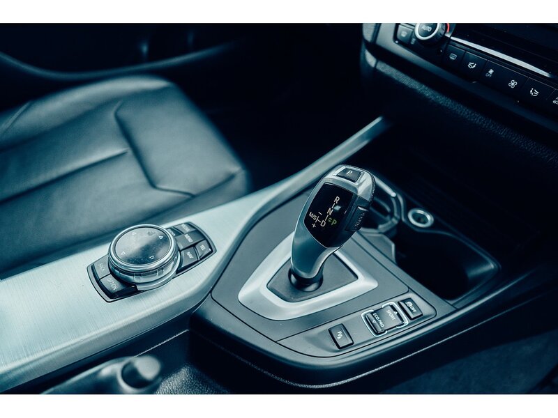 BMW 2.0 118d SE Hatchback 5dr Diesel Auto Euro 5 (s/s) (143 ps)