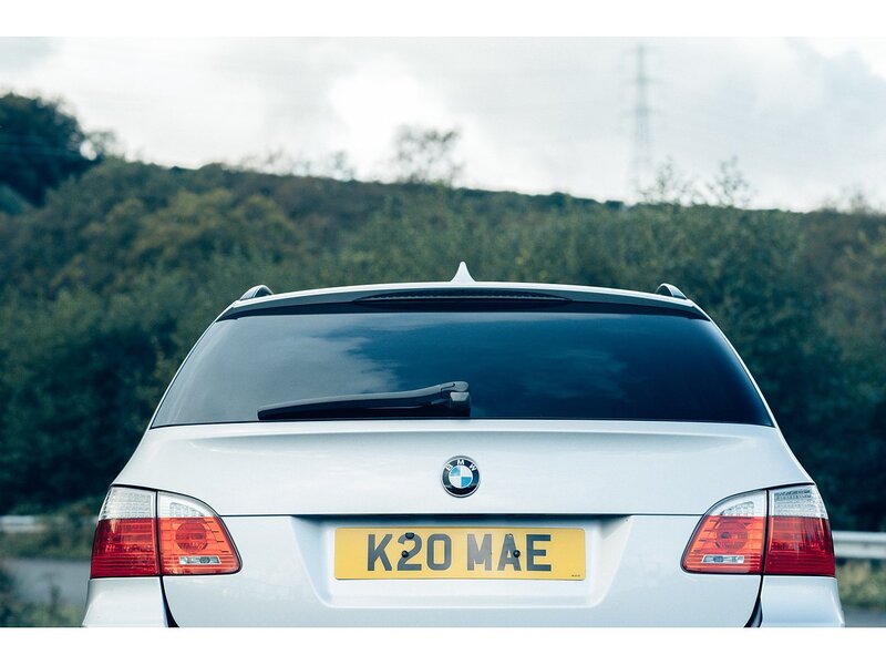 BMW 3.0 525d SE Business Edition Touring 5dr Diesel Steptronic Euro 4 (197 ps)