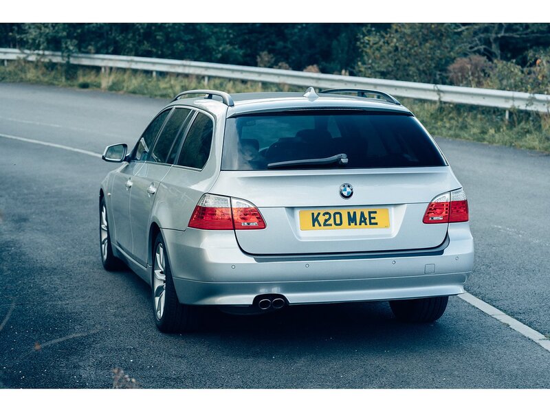 BMW 3.0 525d SE Business Edition Touring 5dr Diesel Steptronic Euro 4 (197 ps)